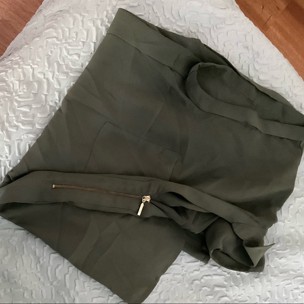 Xl express zip blouse